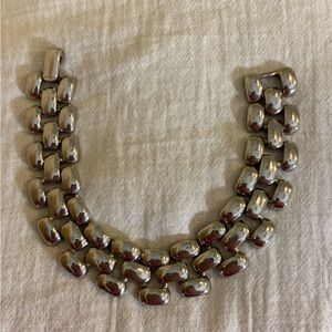 Silver Tone Status Vintage Bracelet‎